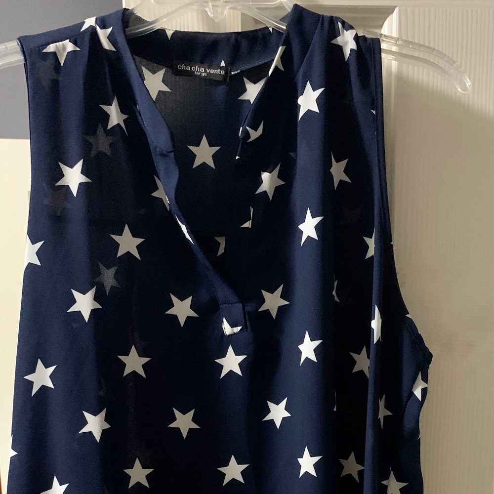Sleeveless smock top